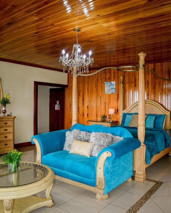 Poas Paradise Bed and Breakfast Poasito Exterior foto