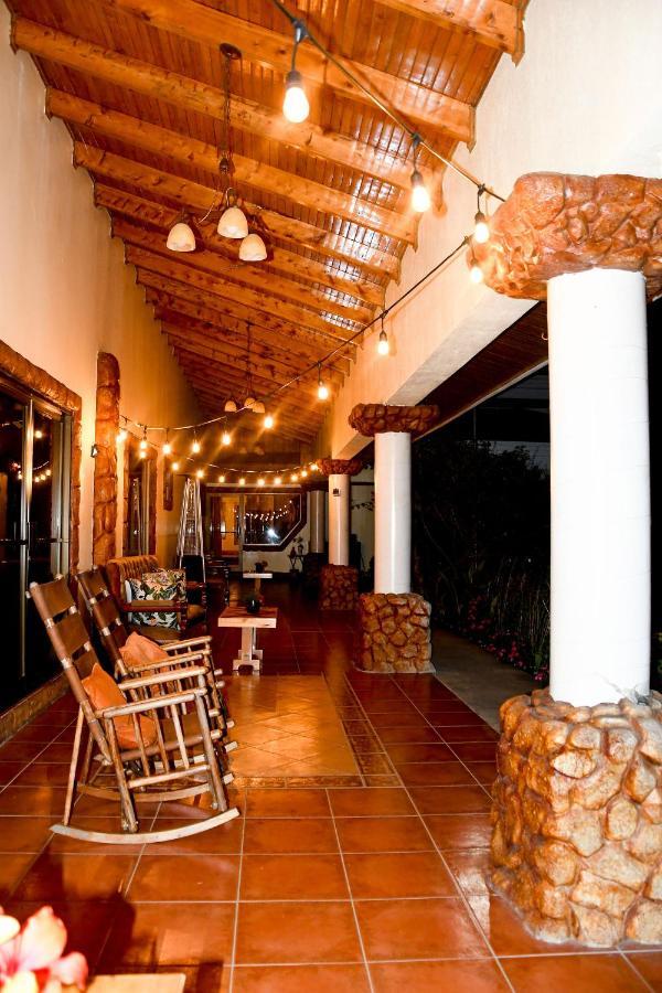 Poas Paradise Bed and Breakfast Poasito Exterior foto