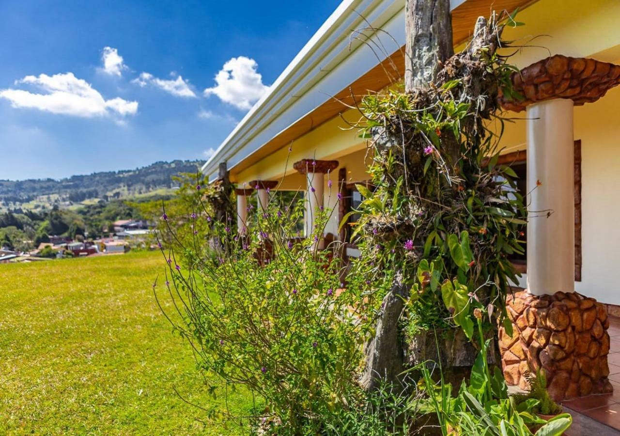 Poas Paradise Bed and Breakfast Poasito Exterior foto