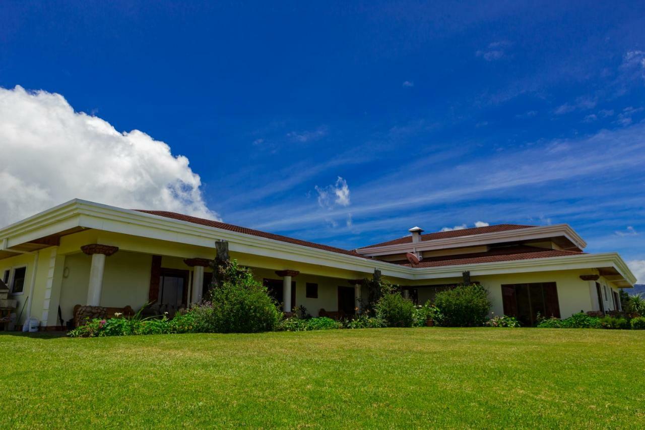 Poas Paradise Bed and Breakfast Poasito Exterior foto